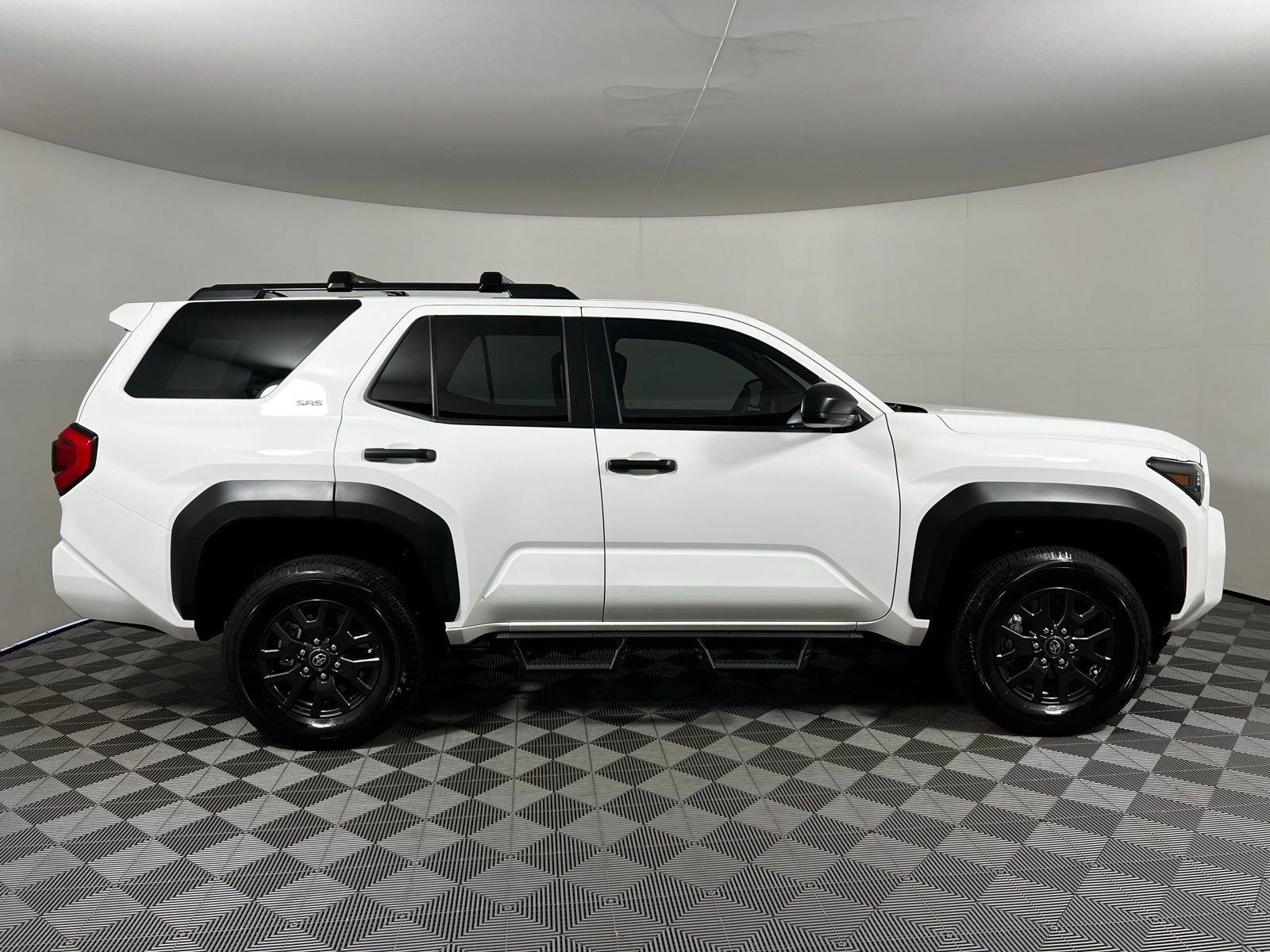 Certified 2025 Toyota 4Runner SR5 image 4