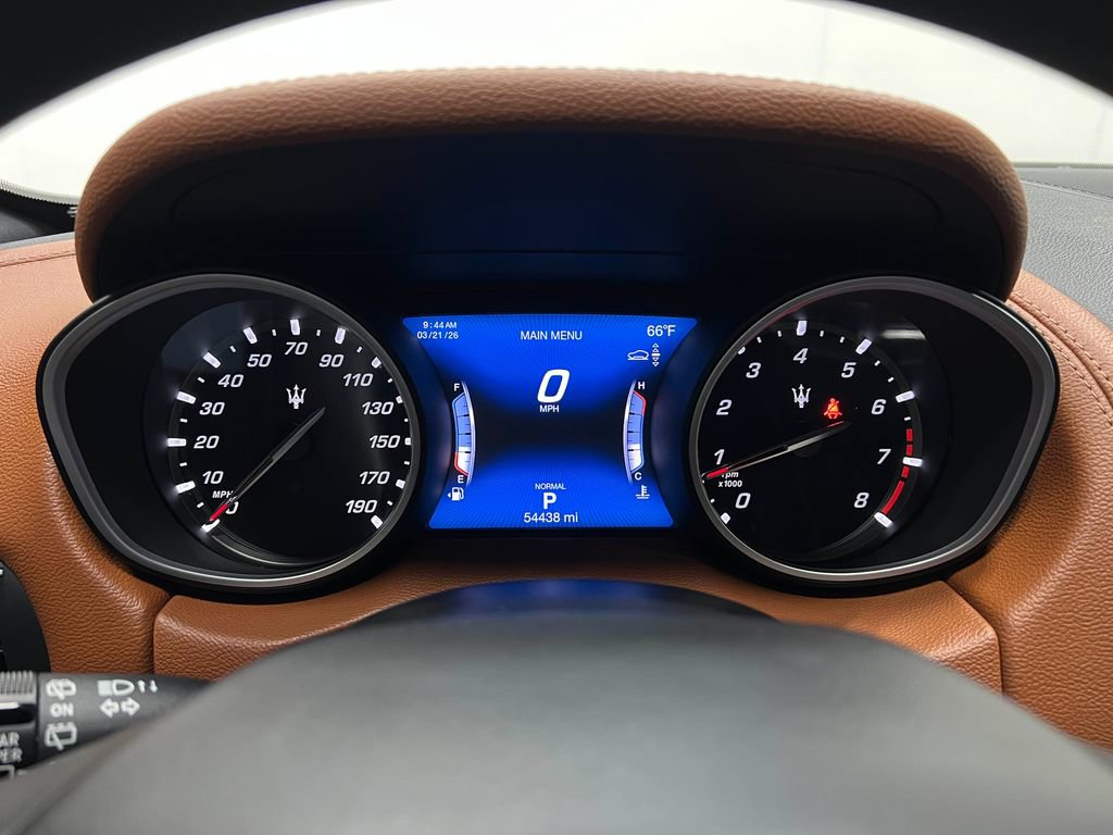 Used 2020 Maserati Levante image 26