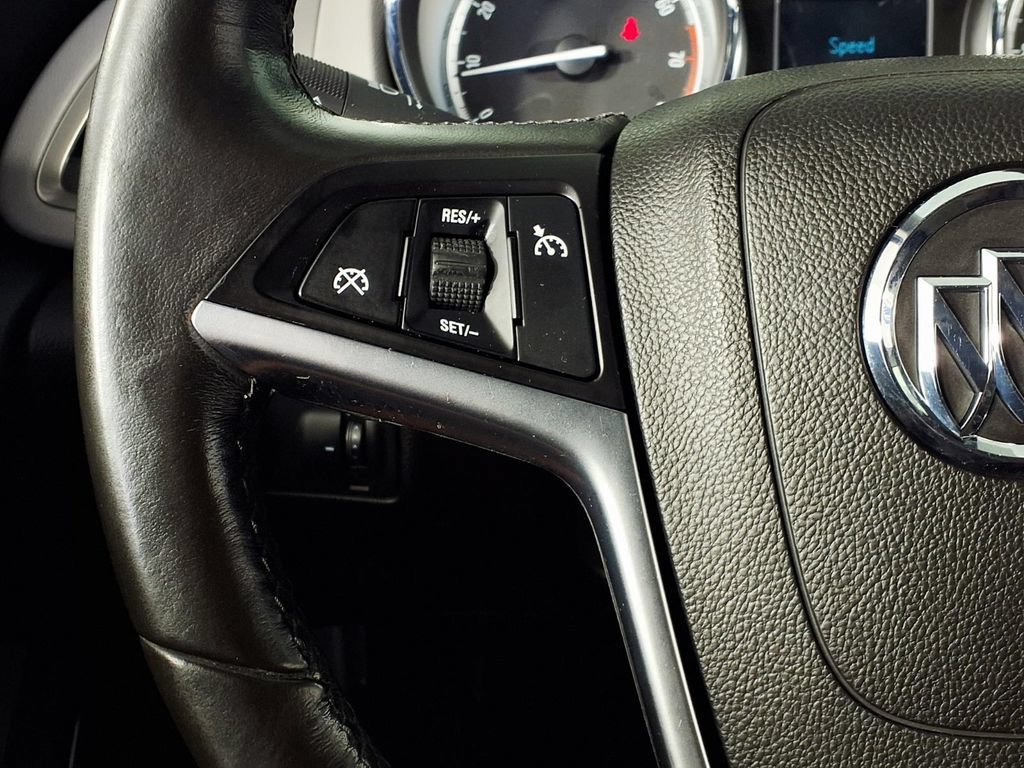 Used 2014 Buick Verano FWD image 18
