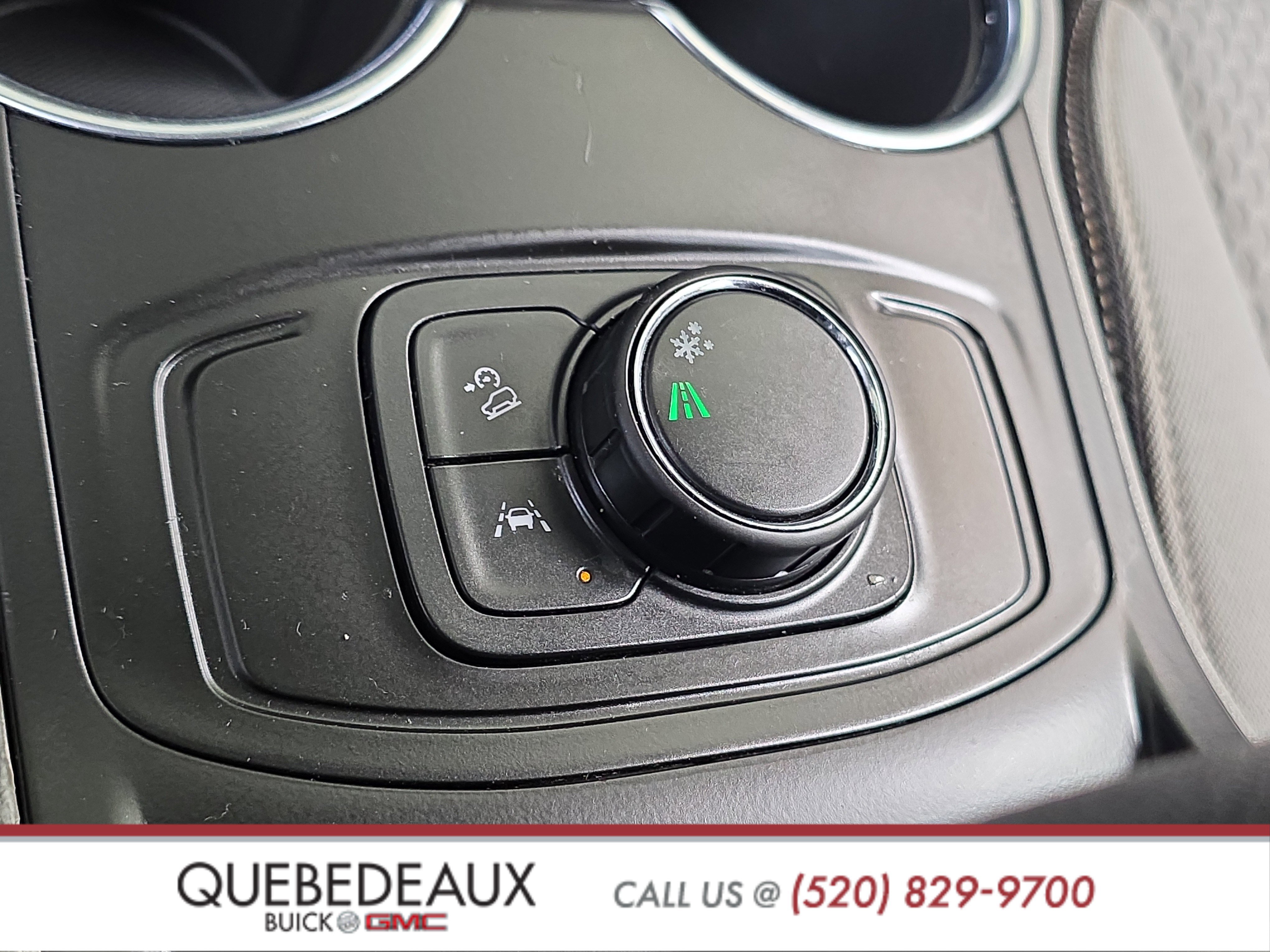 Used 2024 GMC Terrain SLE FWD image 21