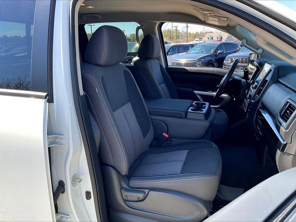 Used 2024 Nissan Titan SV w/ Accessory Utility Package AWD/4WD image 10