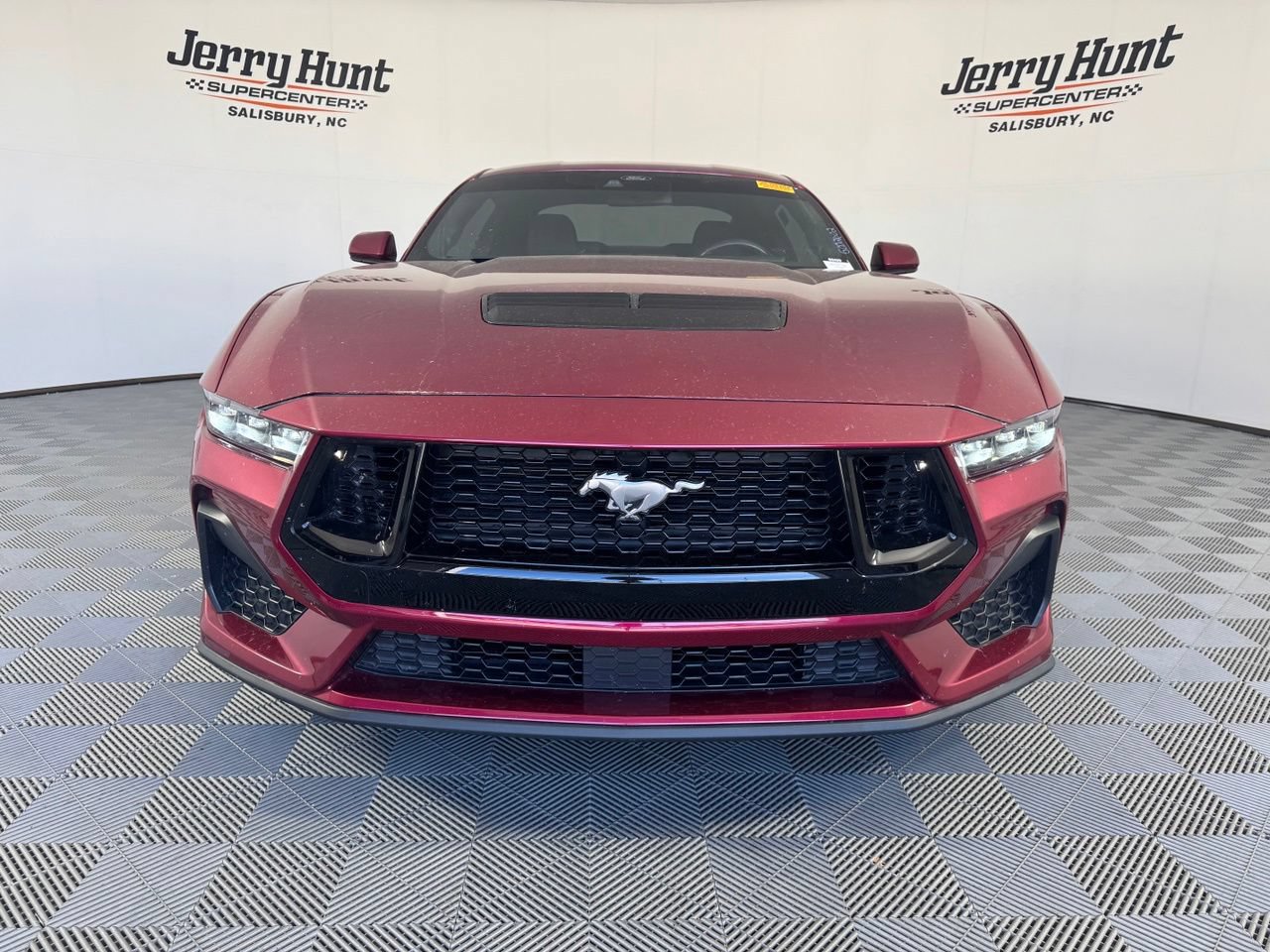 Used 2025 Ford Mustang GT RWD image 5
