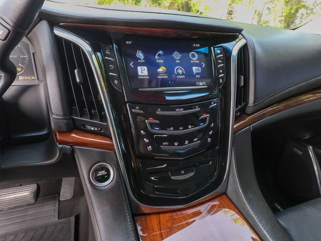 Used 2015 Cadillac Escalade ESV Luxury RWD image 19
