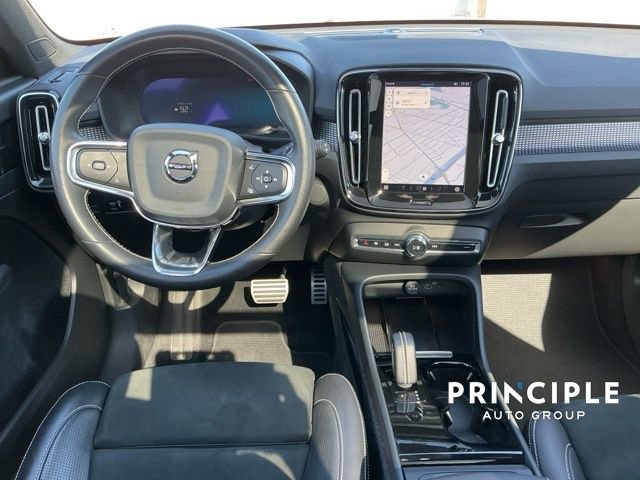 Certified 2021 Volvo XC40 P8 Recharge w/ Advanced Package image 18