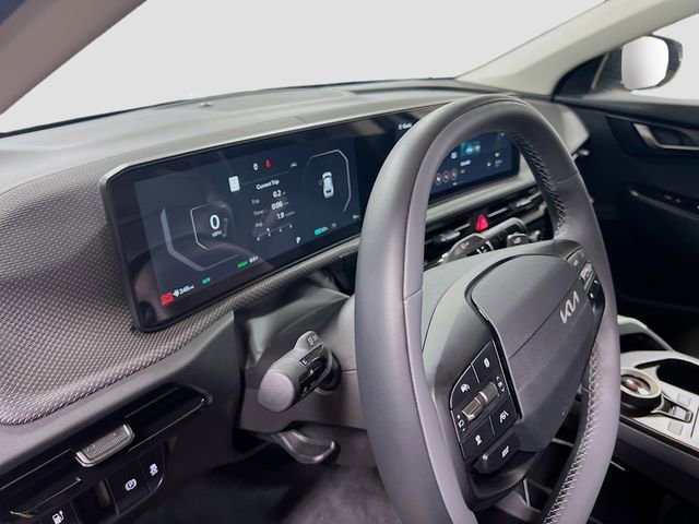 New 2025 Kia EV6 Wind image 9
