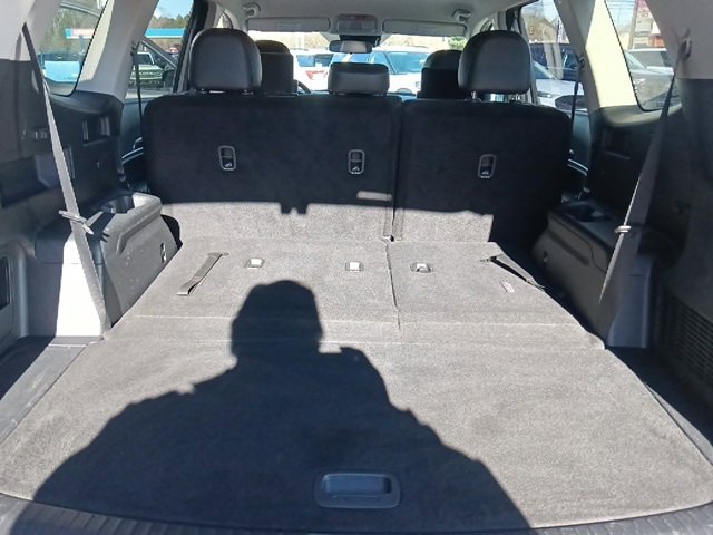 Used 2023 Kia Telluride LX image 32