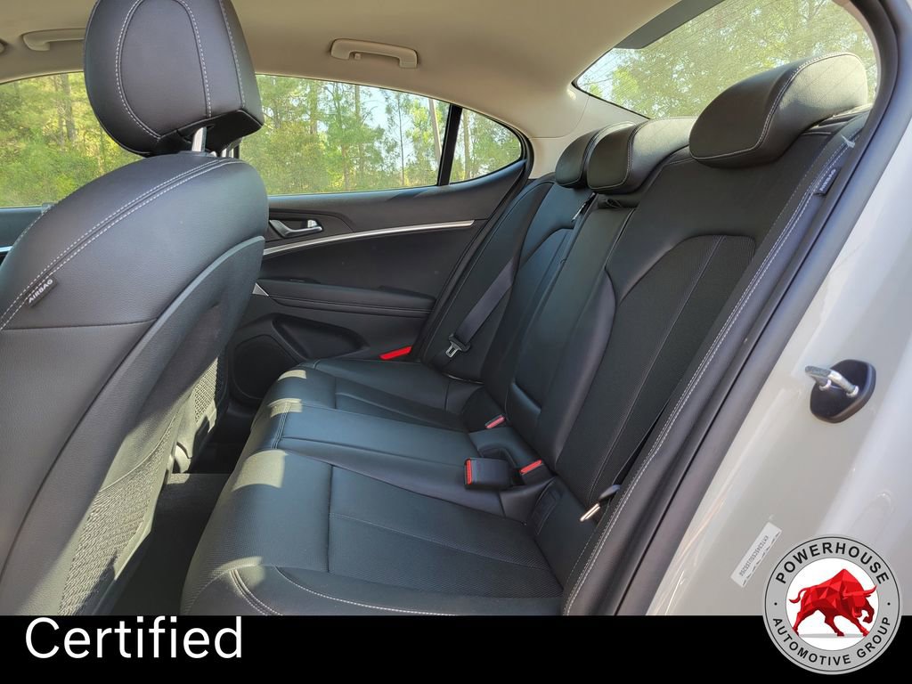 Used 2025 Genesis G70 2.5T image 15