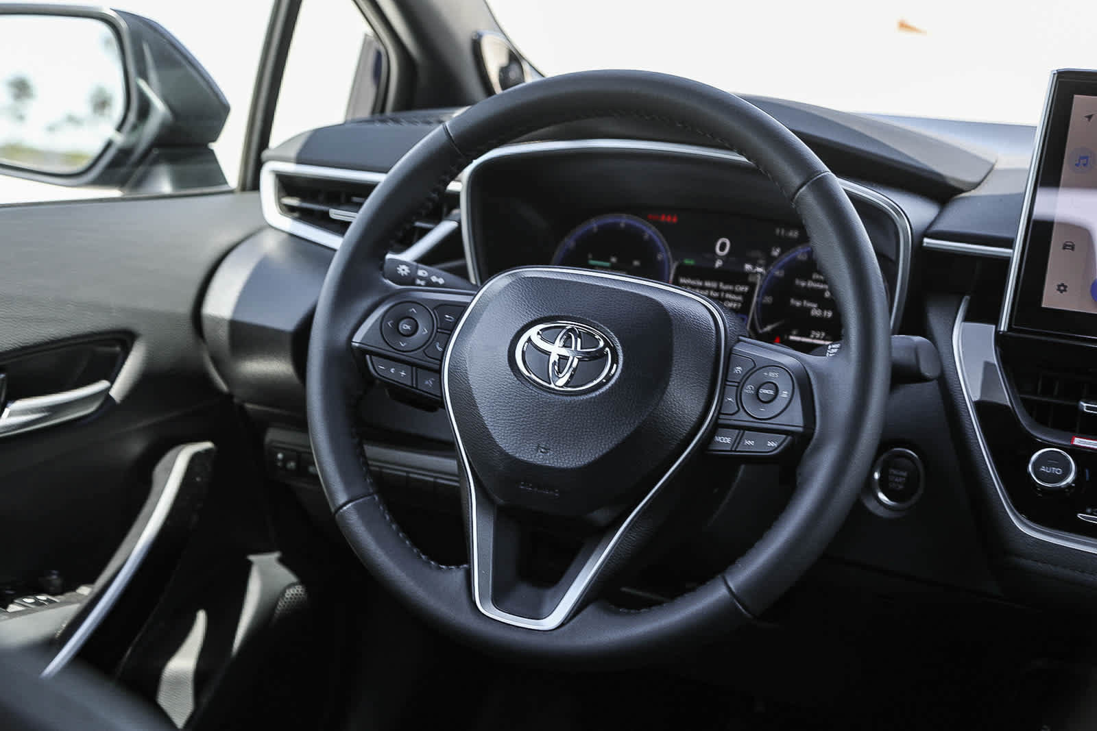 Used 2026 Toyota Corolla XSE FWD image 15