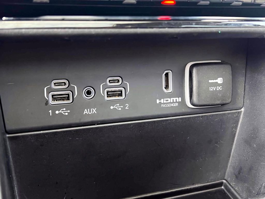 Used 2022 Jeep Grand Cherokee Limited 4xe image 29