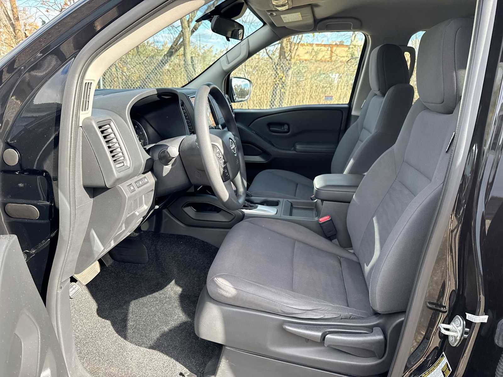 Used 2022 Nissan Frontier S w/ Technology Package image 11