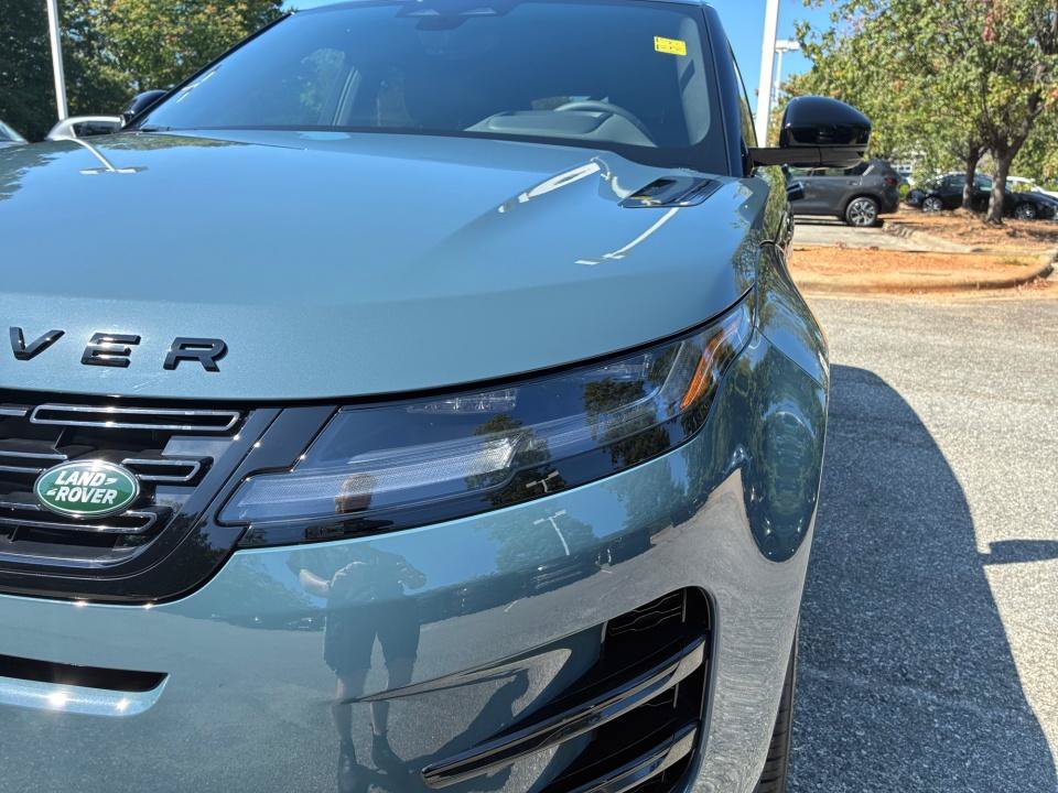 New 2026 Land Rover Range Rover Evoque Hoxton AWD/4WD image 26