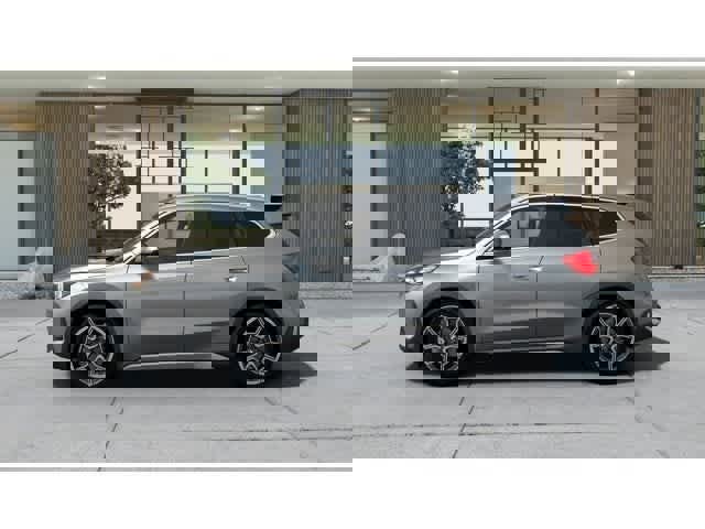 New 2025 BMW X1 xDrive28i image 4