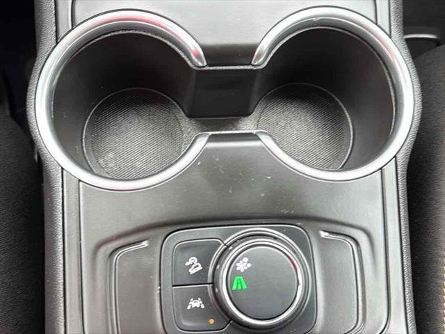 Used 2021 GMC Terrain SLE image 22