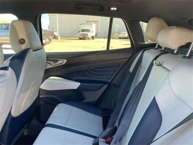 Used 2023 Volkswagen ID.4 Pro S image 16