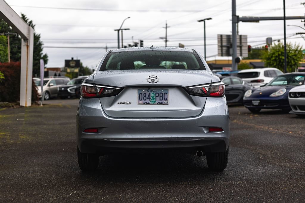 Used 2019 Toyota Yaris L FWD image 9