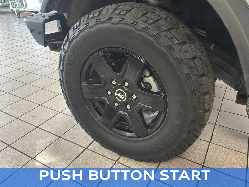 Used 2021 Ford Bronco Black Diamond AWD/4WD image 16