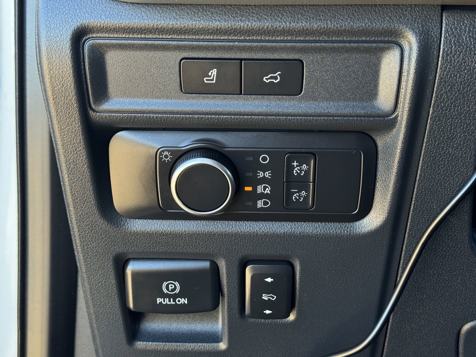 Used 2022 Ford Expedition XLT image 24