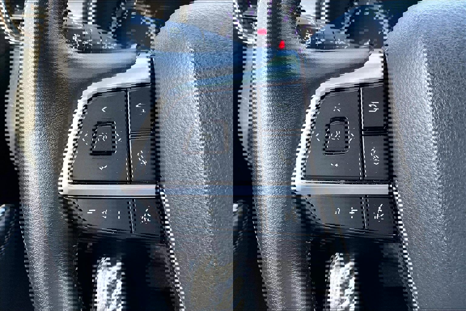 Used 2020 Toyota Highlander Limited image 17