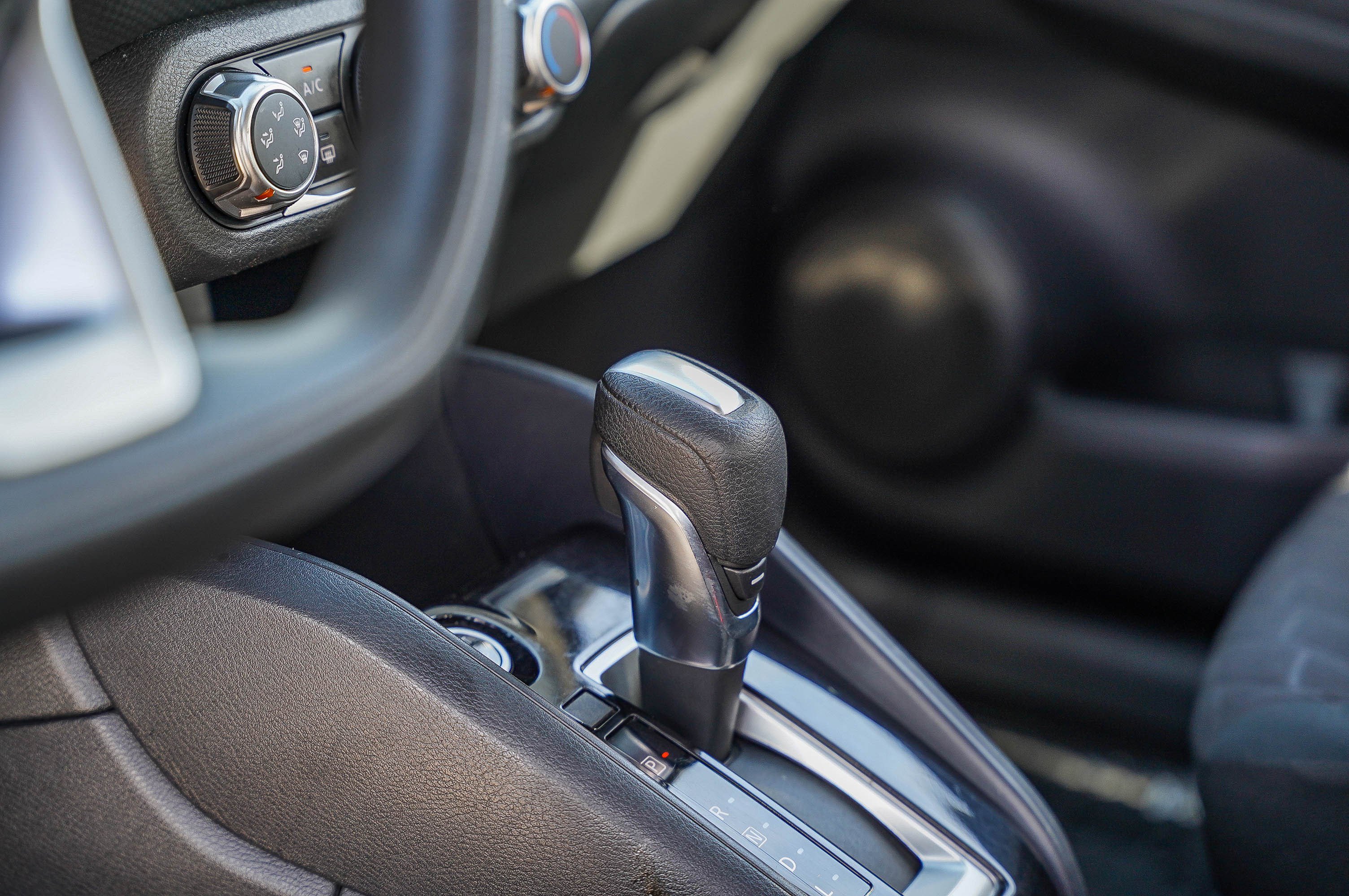 Used 2021 Nissan Kicks S image 22