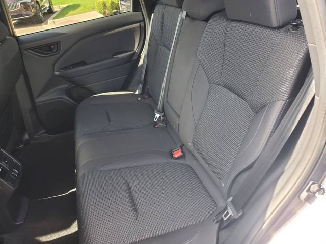 Used 2025 Subaru Forester Premium AWD/4WD image 30
