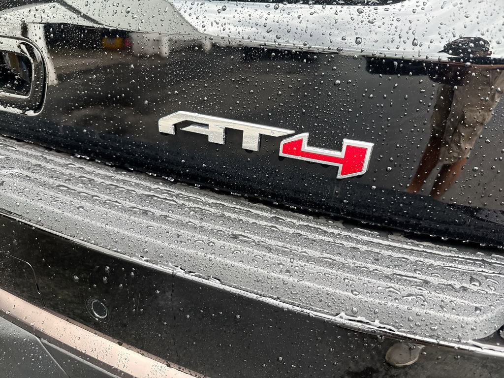 New 2026 GMC Yukon XL AT4 Ultimate AWD/4WD image 29