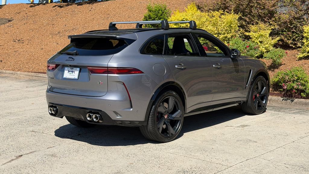 Used 2023 Jaguar F-PACE SVR AWD/4WD image 3