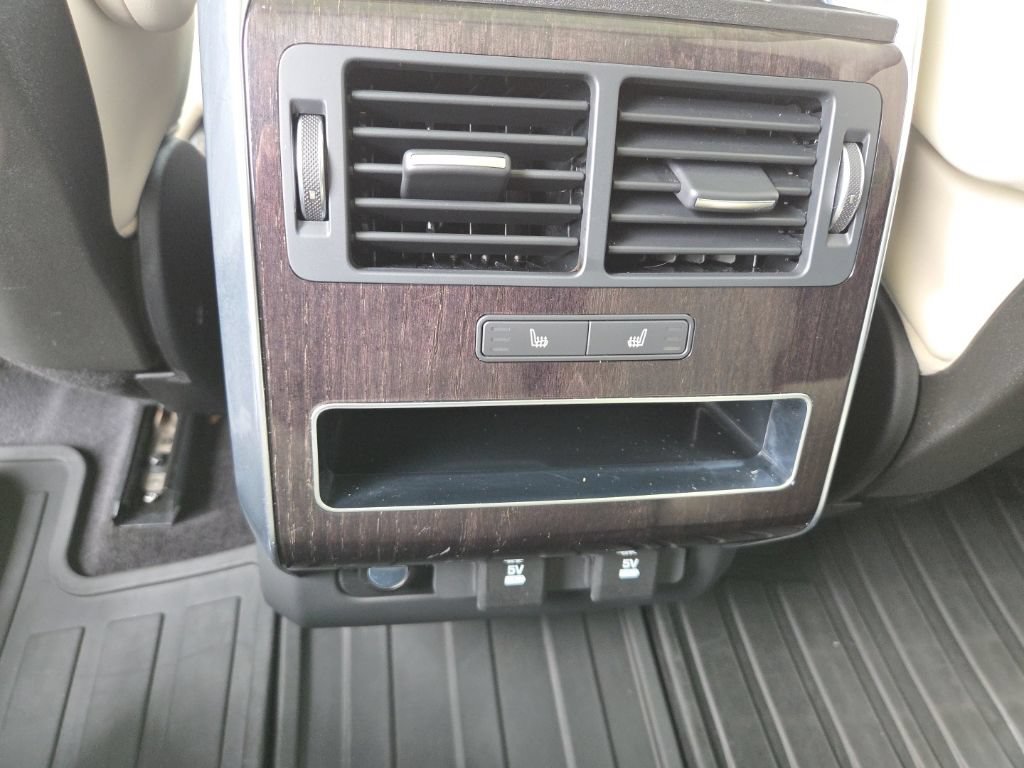 Used 2020 Land Rover Range Rover Sport HSE AWD/4WD image 13