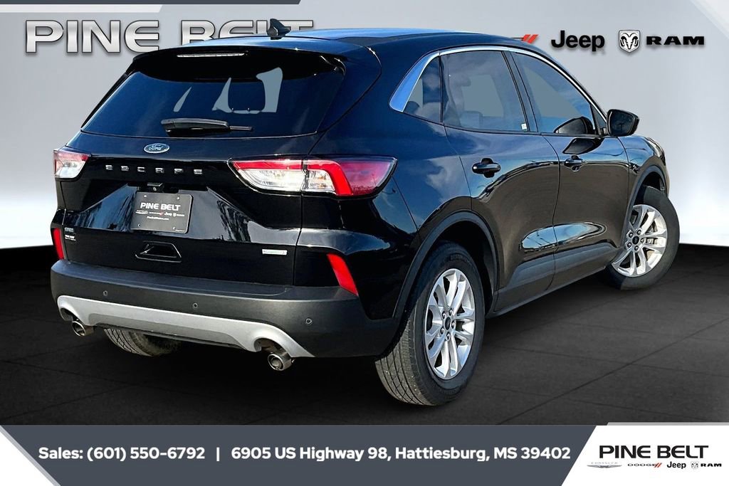 Used 2020 Ford Escape SE image 11