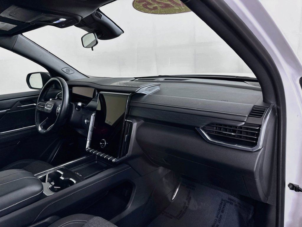 Used 2025 GMC Acadia Elevation FWD image 38