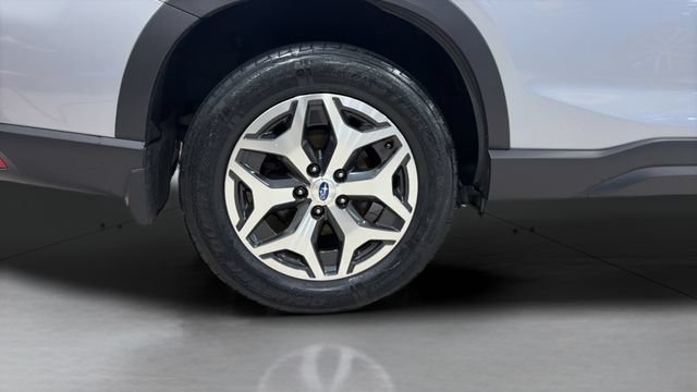 Used 2022 Subaru Forester Premium AWD/4WD image 25