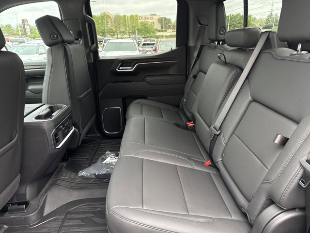 New 2026 GMC Sierra 1500 SLT w/ SLT Premium Plus Package image 6