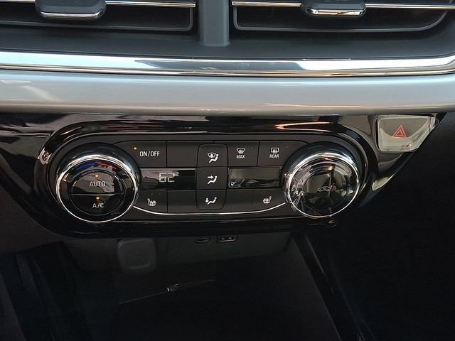 New 2026 Chevrolet Trax LT w/ Driver Confidence Package FWD image 13