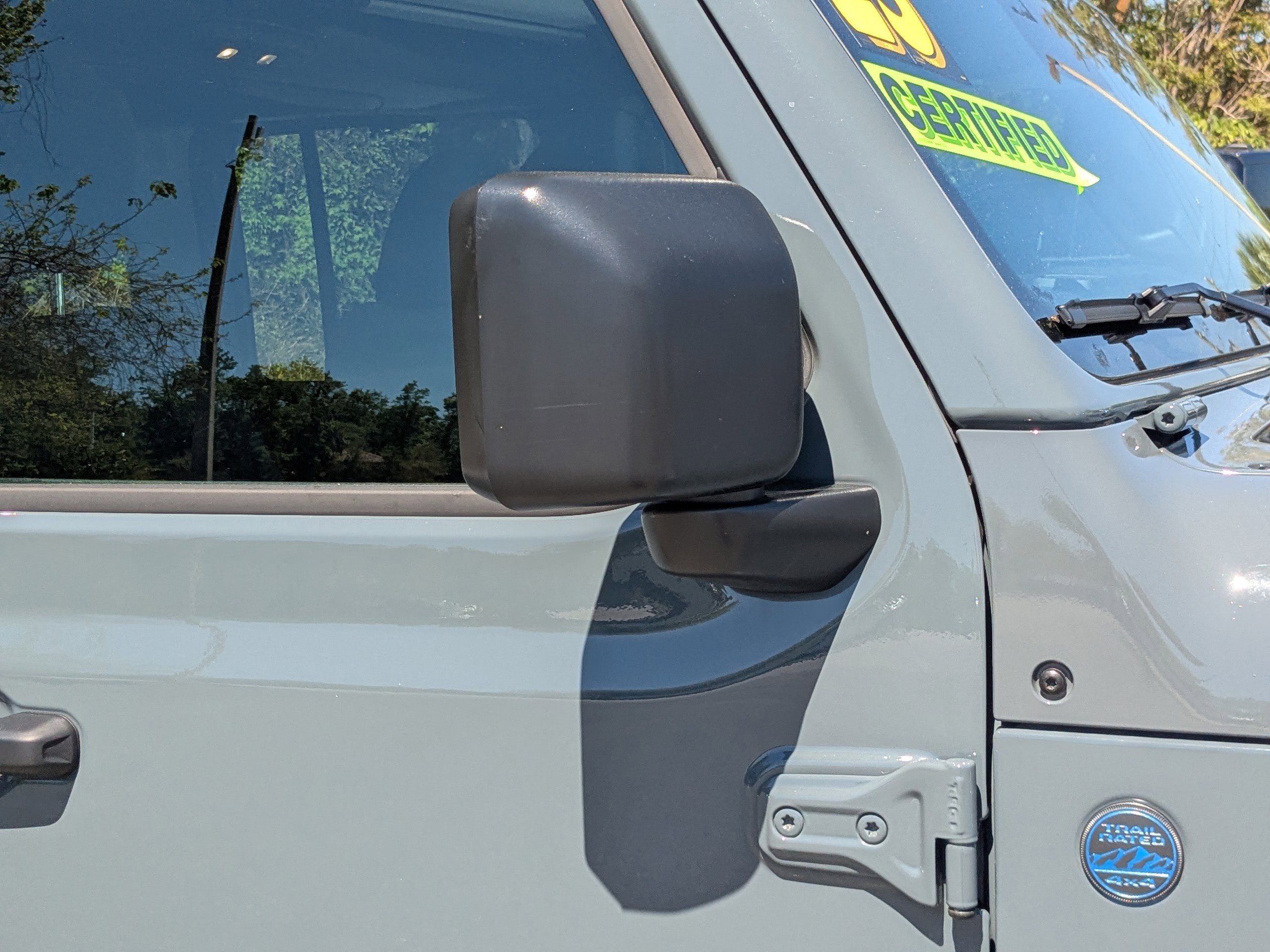 Used 2025 Jeep Wrangler Unlimited Sahara w/ Safety Group image 11