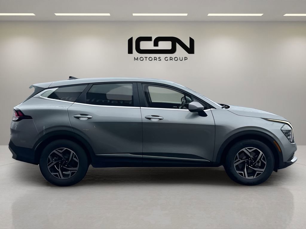 Used 2025 Kia Sportage LX image 6