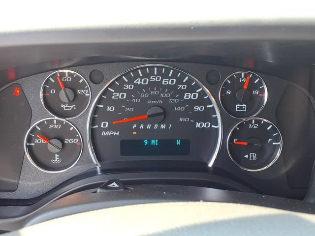 New 2026 Chevrolet Express 3500 LT w/ LT Preferred Equipment Group RWD image 17