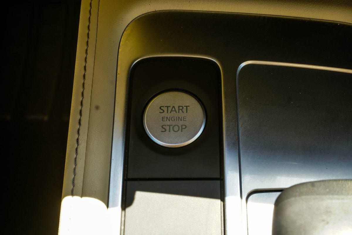 Used 2023 INFINITI QX60 Luxe w/ Performance Audio Package image 22