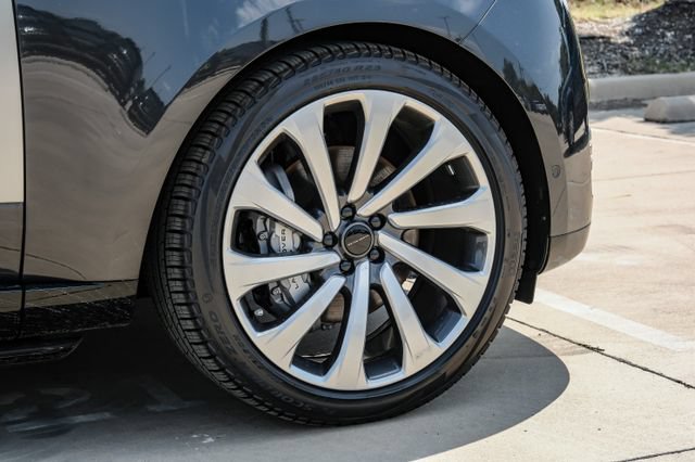 New 2026 Land Rover Range Rover SE AWD/4WD image 70