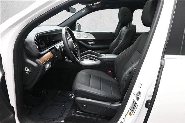 Used 2026 Mercedes-Benz GLS 450 4MATIC image 9