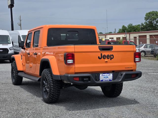 Used 2025 Jeep Gladiator Sport AWD/4WD image 5
