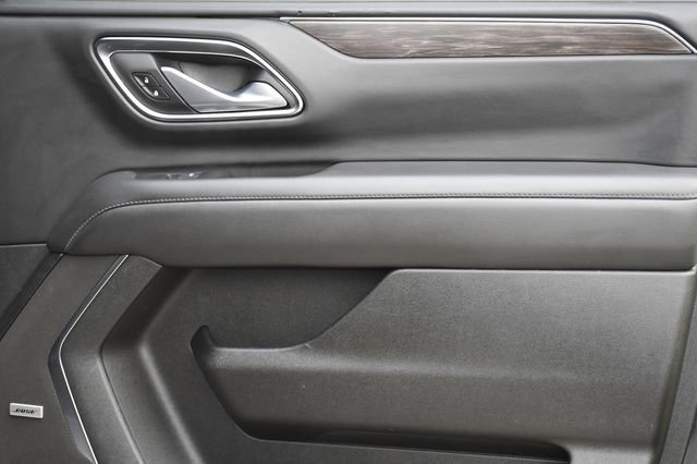 Used 2024 Chevrolet Suburban LT AWD/4WD image 28