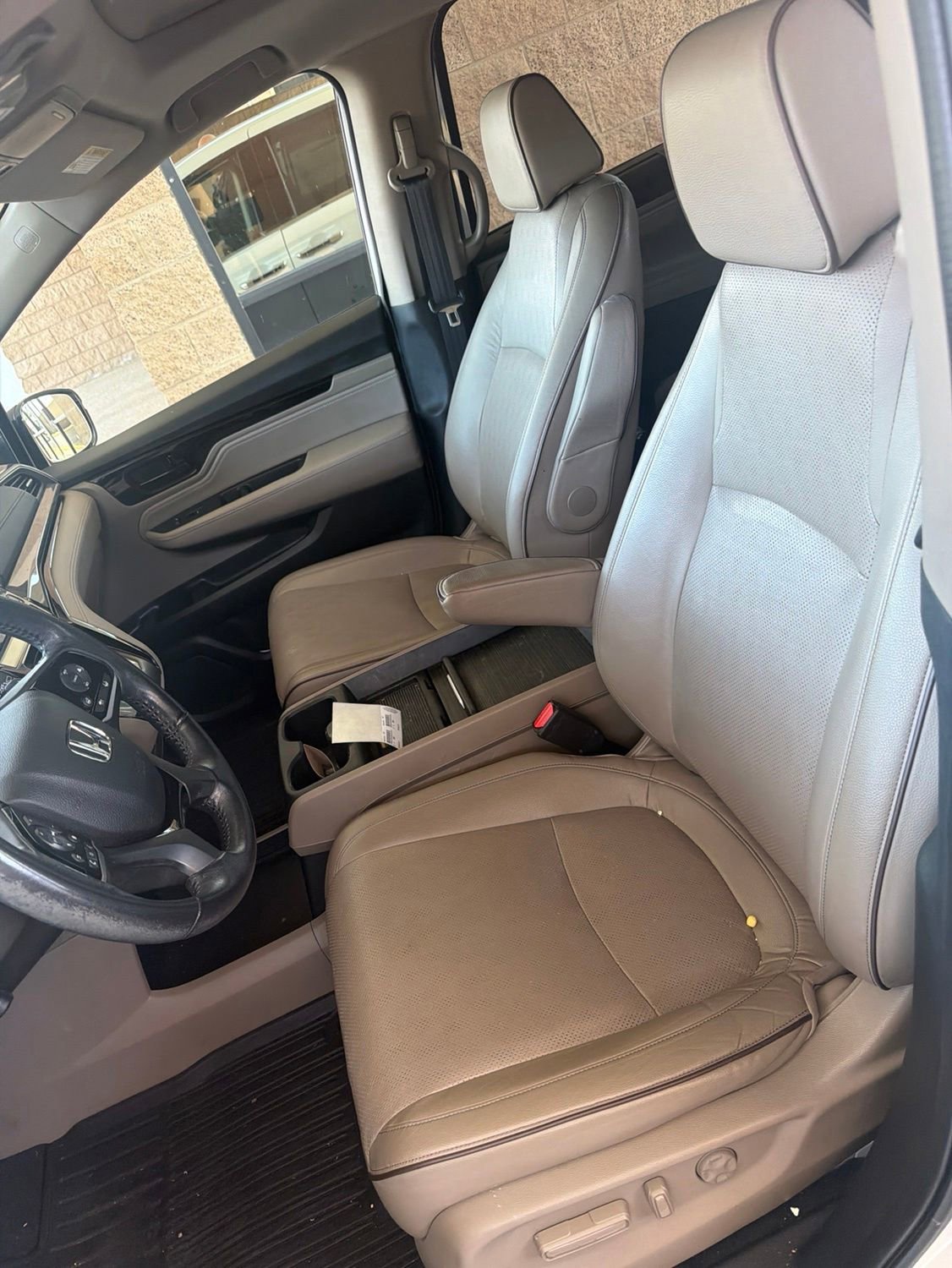 Used 2022 Honda Odyssey Elite image 8