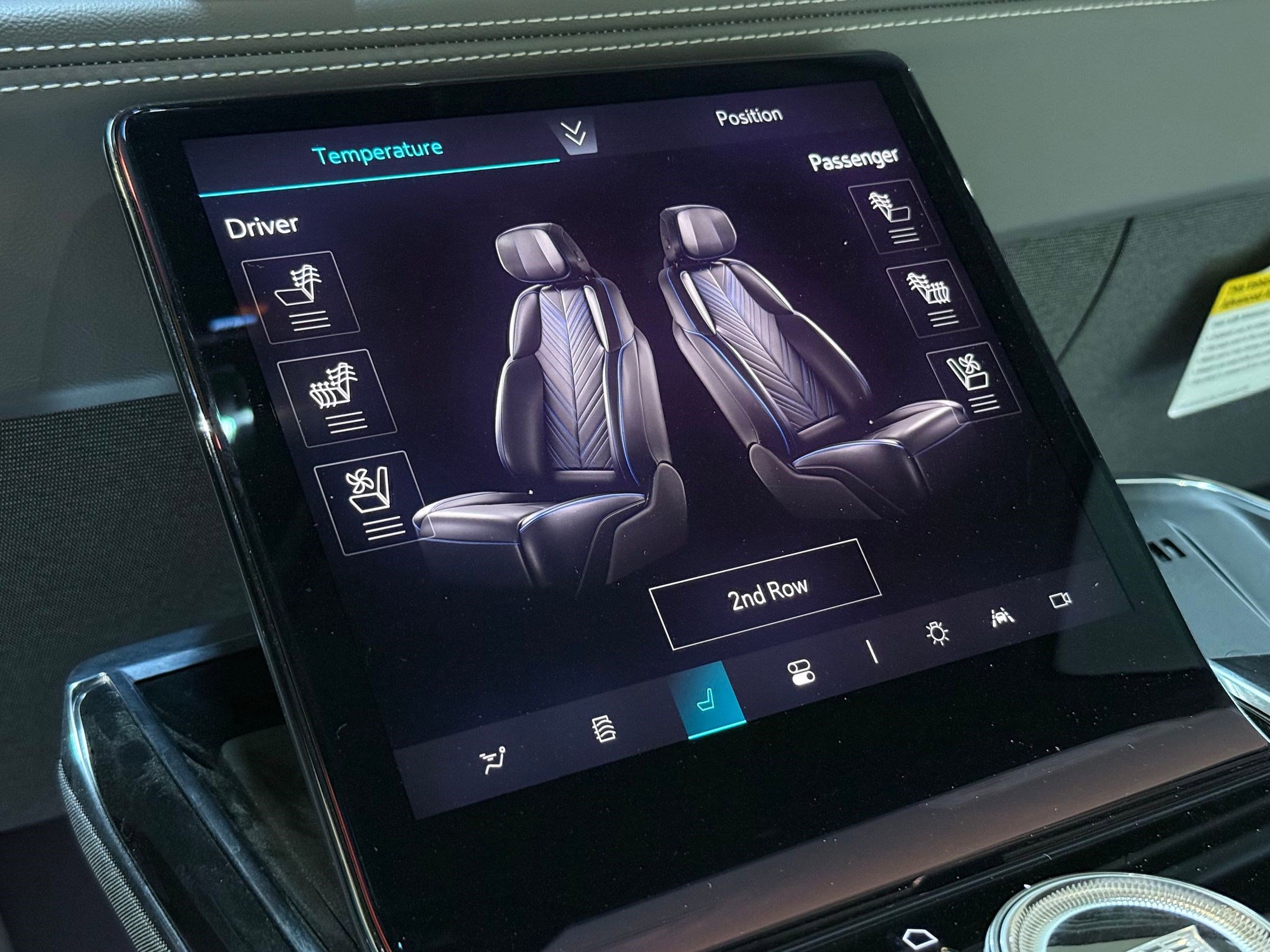 New 2025 Cadillac Escalade IQ Sport 1 w/ Smart Trailering package image 32