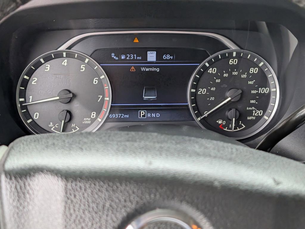 Used 2021 Nissan Titan SV w/ SV Convenience Package RWD image 21