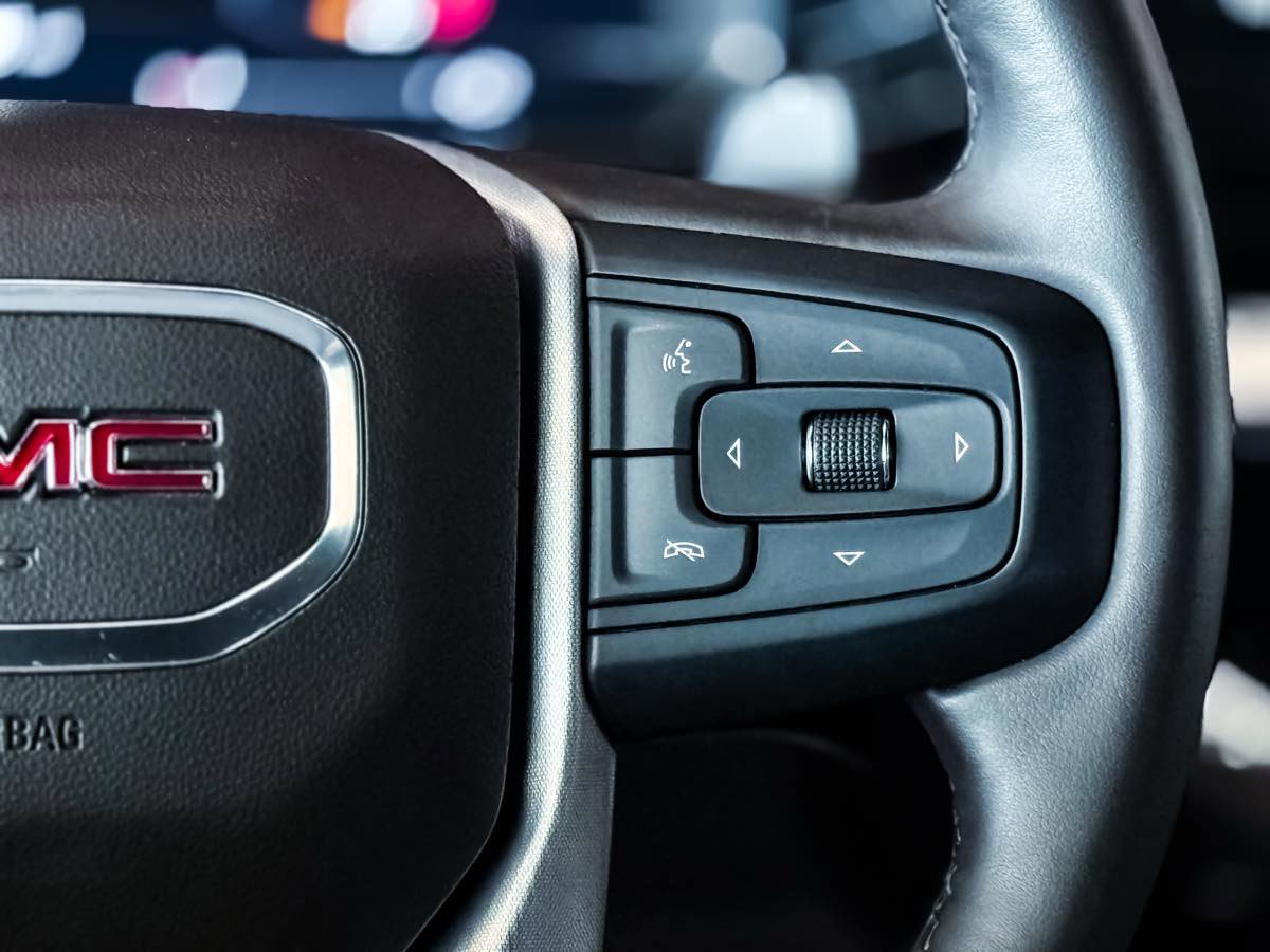 Used 2024 GMC Sierra 1500 SLT w/ SLT Convenience Package image 45