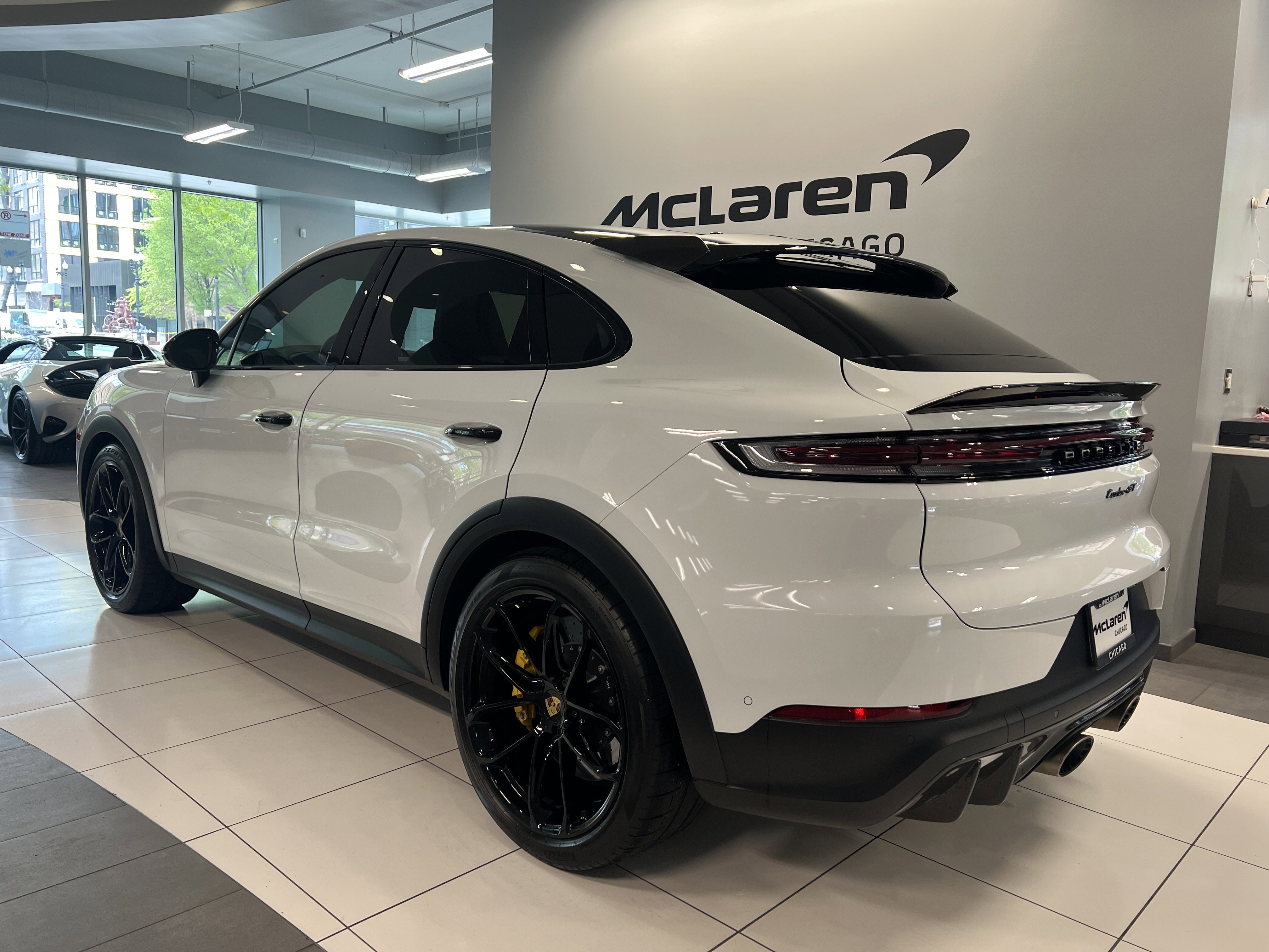 Used 2024 Porsche Cayenne Turbo GT AWD/4WD image 5