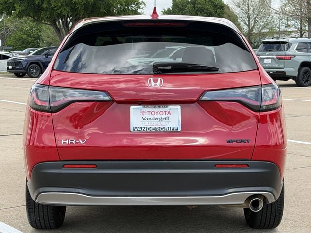 Used 2025 Honda HR-V Sport image 5