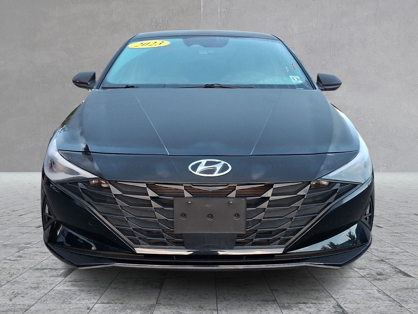 Used 2023 Hyundai Elantra SEL w/ Convenience Package FWD image 2