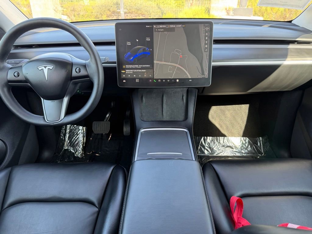 Used 2021 Tesla Model Y Long Range AWD/4WD image 29