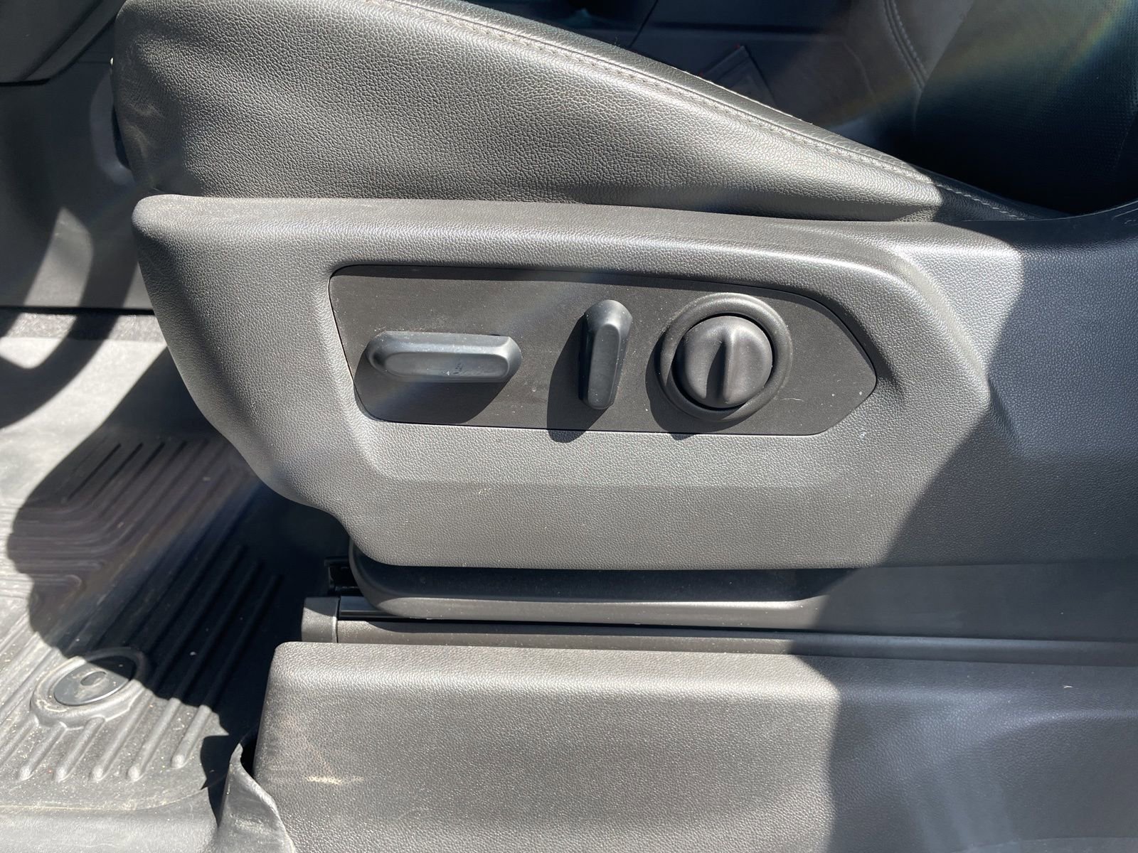 Used 2020 GMC Sierra 1500 SLT w/ SLT Premium Plus Package image 12