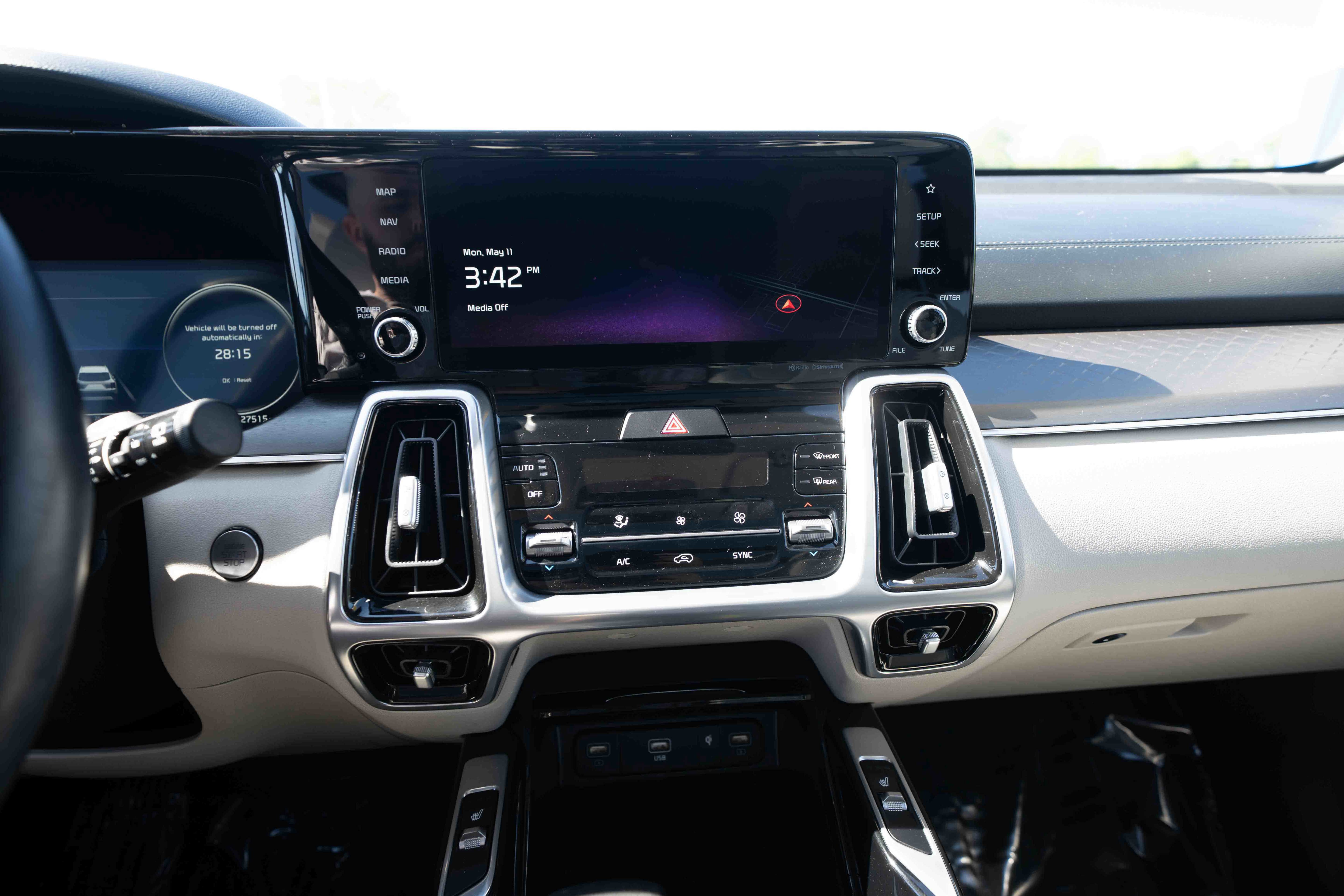 Used 2023 Kia Sorento SX AWD/4WD image 17